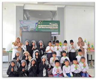 Cinta Nabi, Teladan Abadi: Puluhan Siswa Dan Tendik Hadiri Peringatan Maulid Nabi Muhammad Saw di SDIT BCM